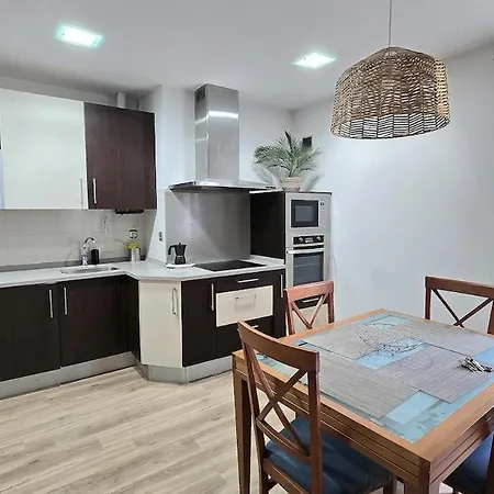 Appartement Luises Apt By Kursaal Apartments En Barrio De Parking Gratuito *
