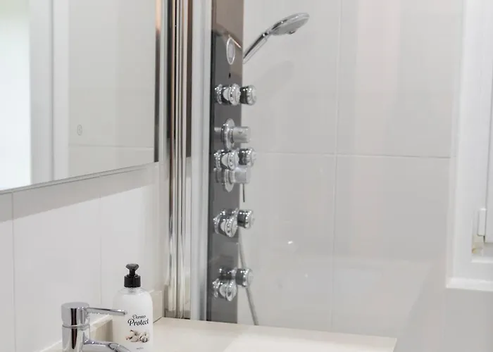 Luises Barrio De Parking Gratuito *